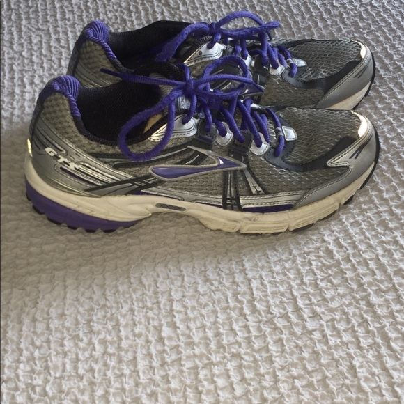 brooks adrenaline asr 11 silver
